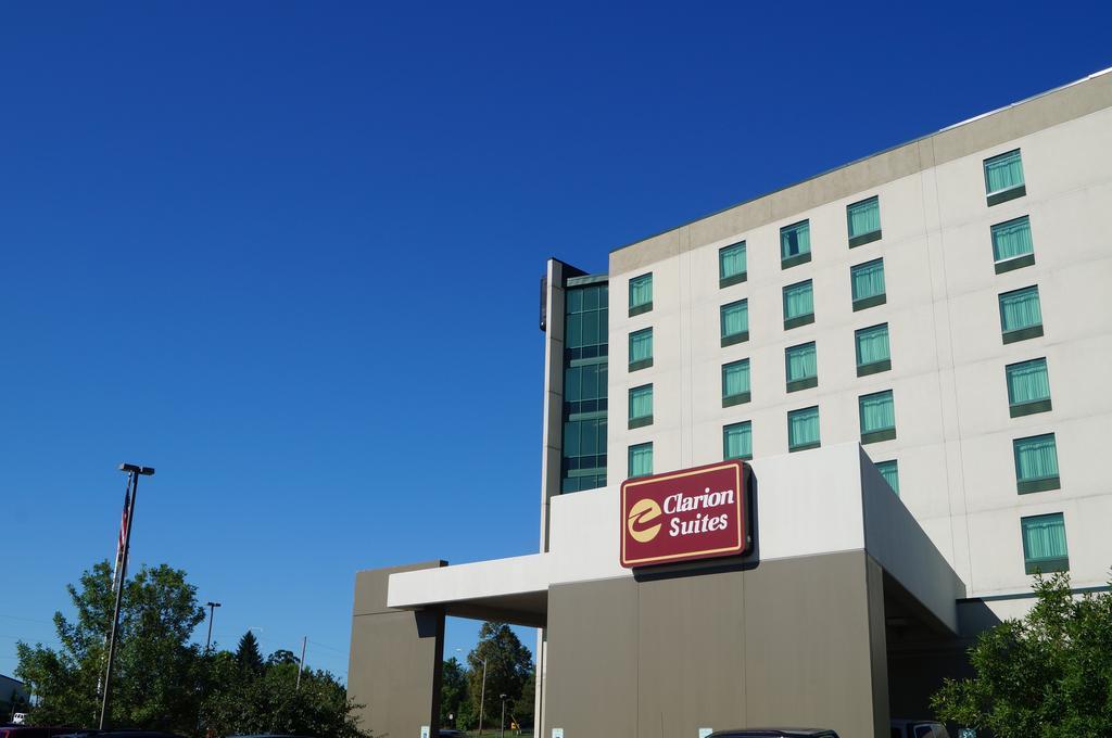 Clarion Suites At The Alliant Energy Center Madison Exterior photo